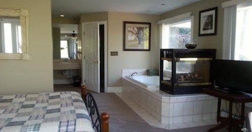 Stone Waters Inn Bellaire Экстерьер фото